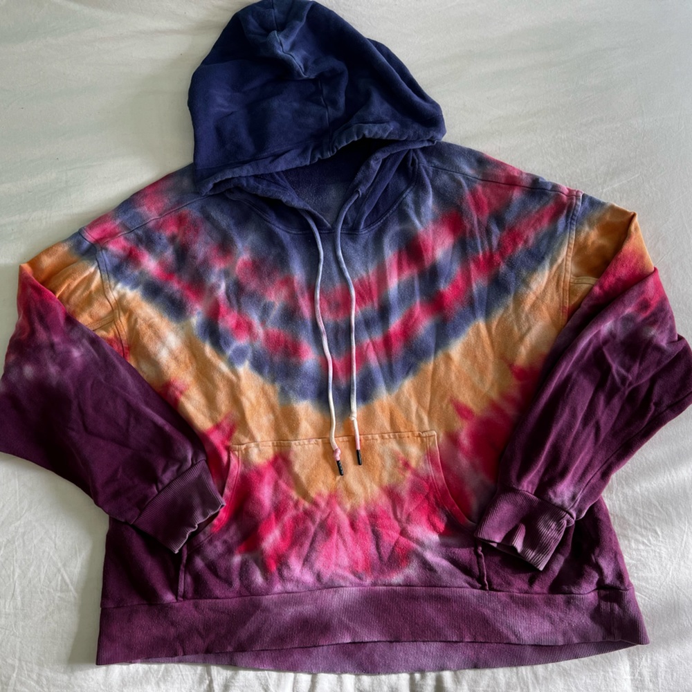 cute tie-dye Wild Fable hoodie sweatshirt